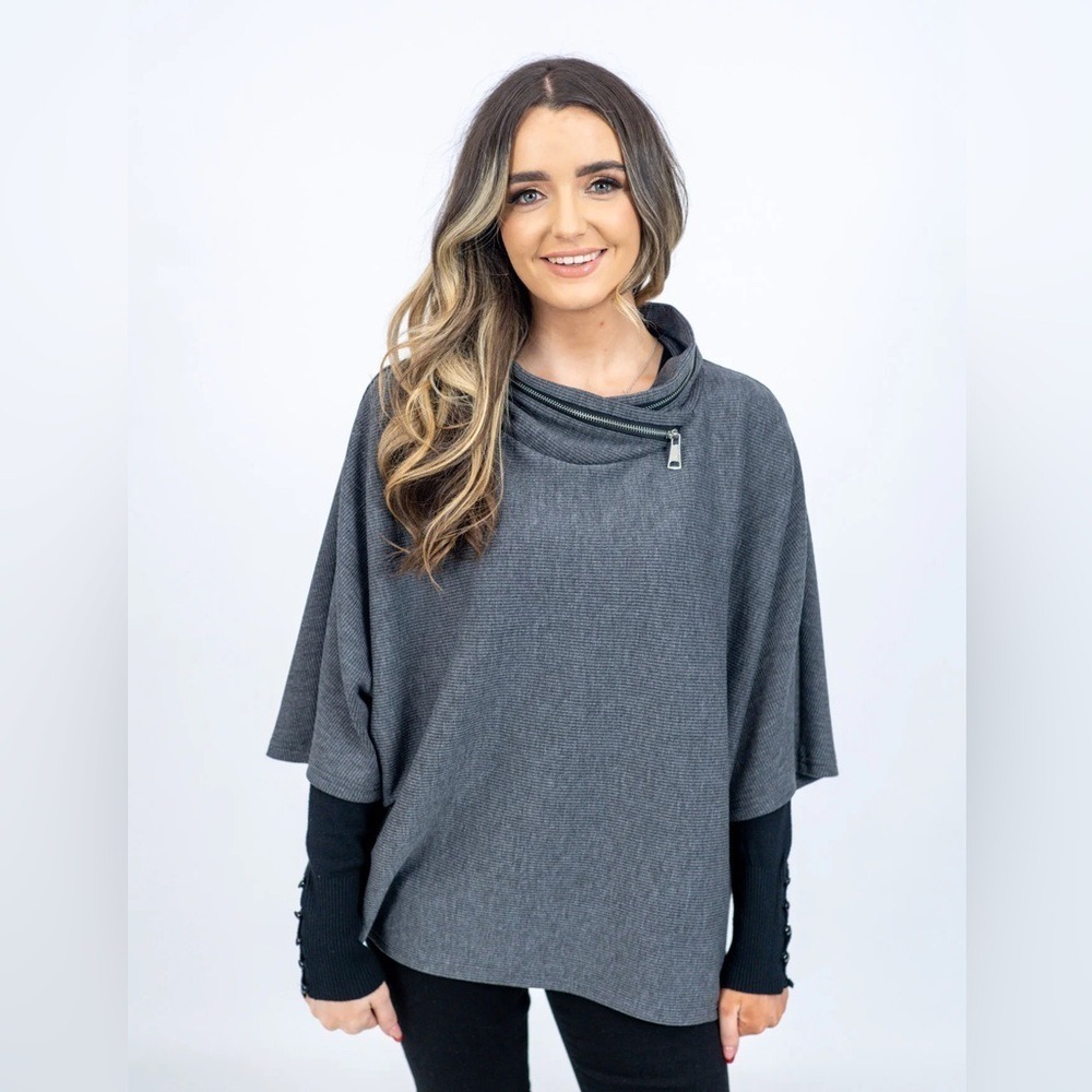 Joseph Ribkoff Zip Neck Design Top size 6